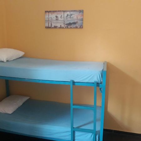 Heraklion Youth Hostel Екстер'єр фото