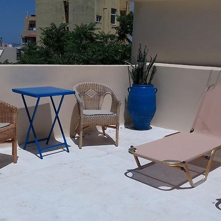 Heraklion Youth Hostel Екстер'єр фото